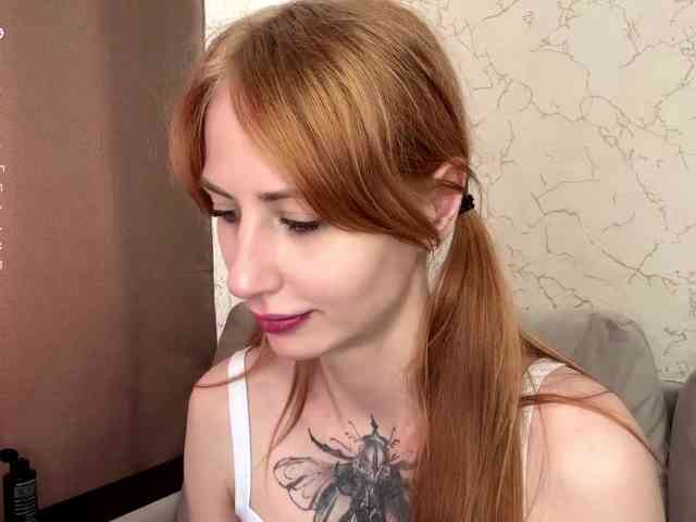 BlondyBun webcam