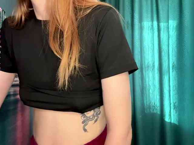 BlondyBun webcam
