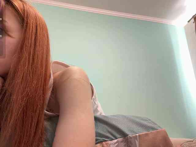 BlondyBun webcam