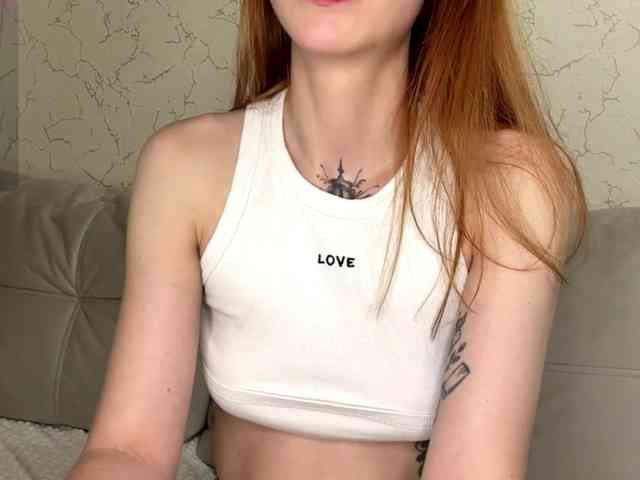 BlondyBun webcam