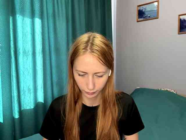 BlondyBun webcam
