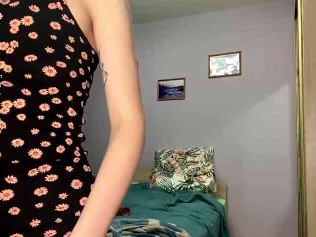 BlondyBun webcam