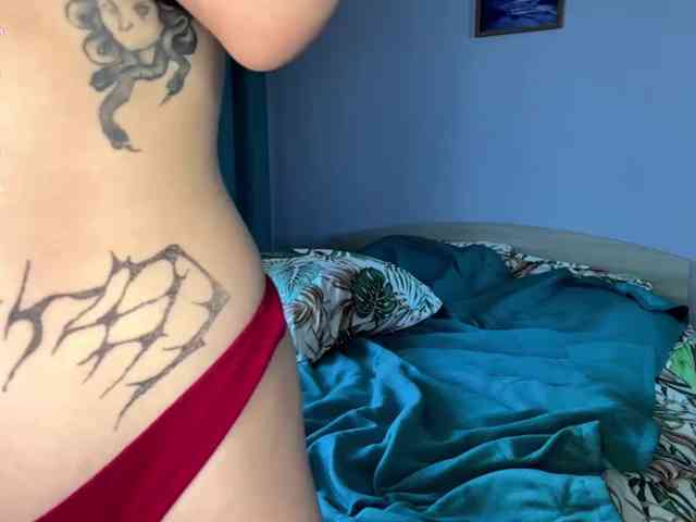 BlondyBun webcam