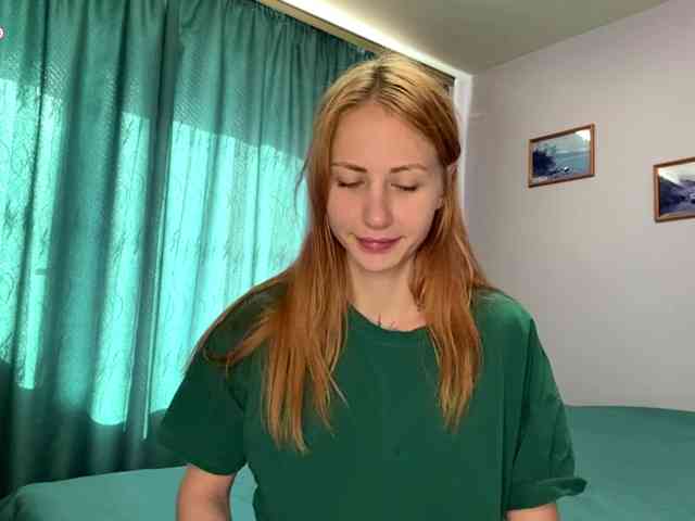 BlondyBun webcam