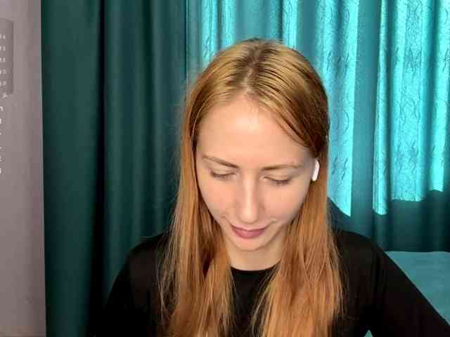 BlondyBun webcam
