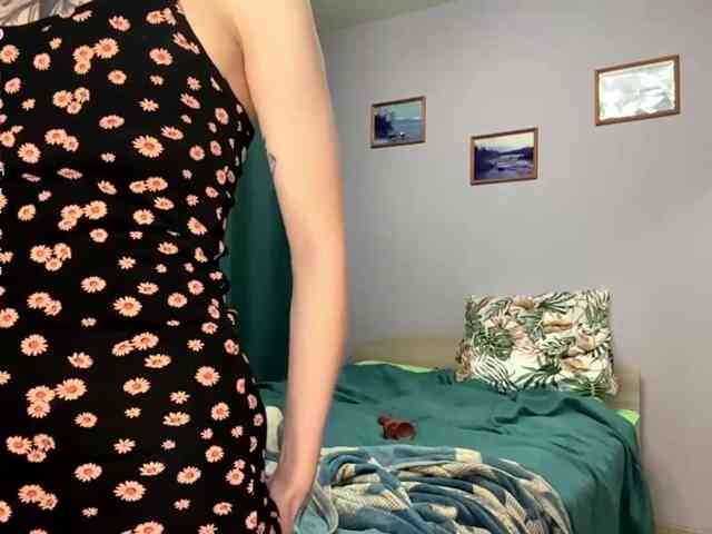 BlondyBun webcam