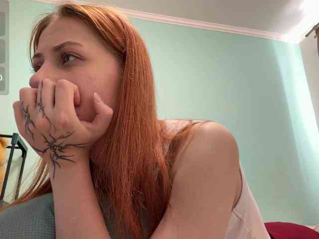 BlondyBun webcam
