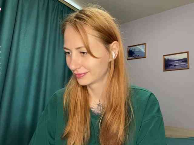 BlondyBun webcam