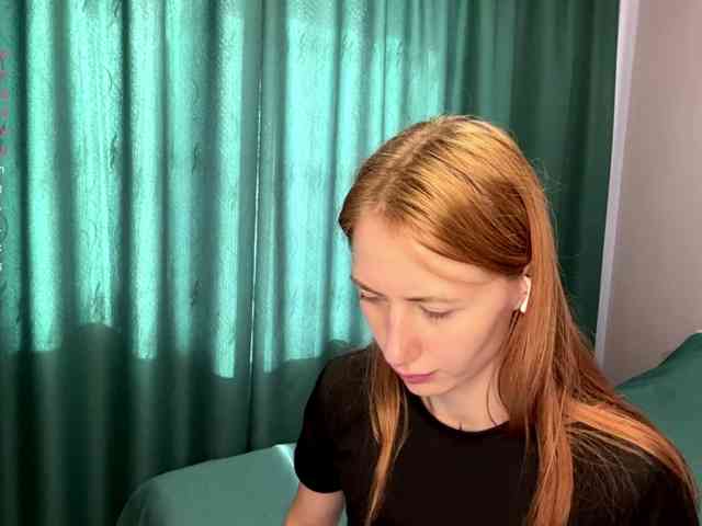 BlondyBun webcam