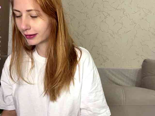 BlondyBun webcam