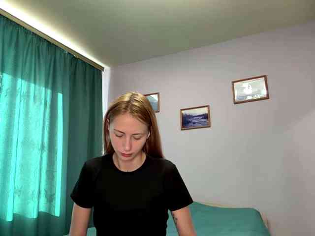 BlondyBun webcam