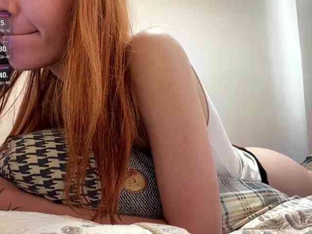 BlondyBun webcam