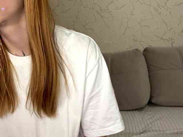 BlondyBun webcam
