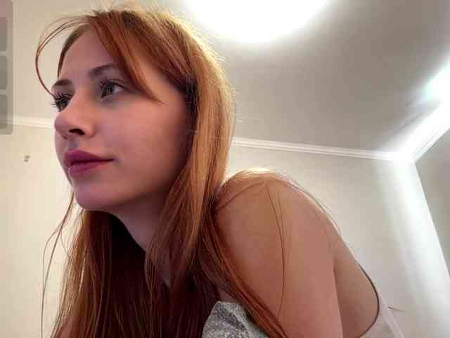 BlondyBun webcam
