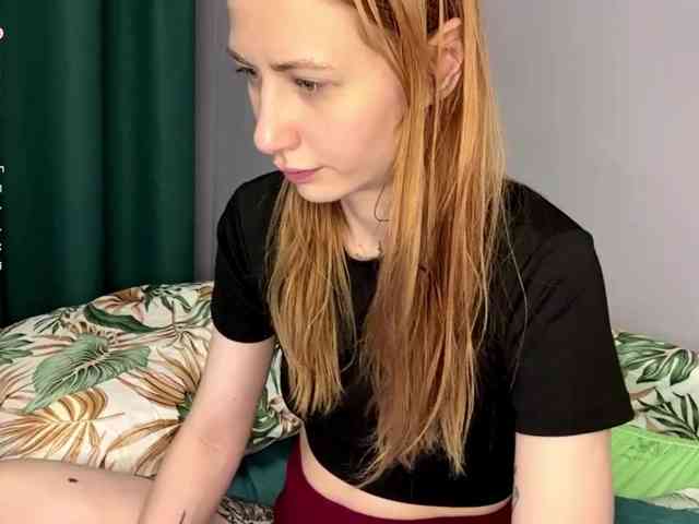 BlondyBun webcam
