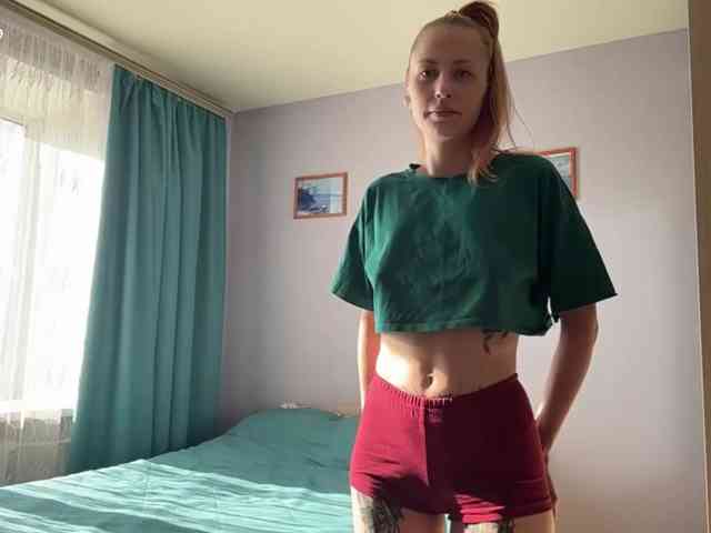 BlondyBun webcam