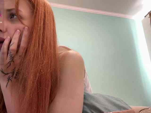 BlondyBun webcam