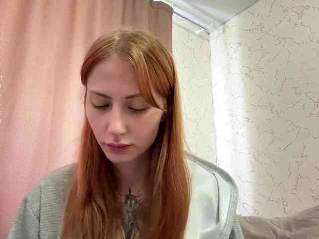 BlondyBun webcam