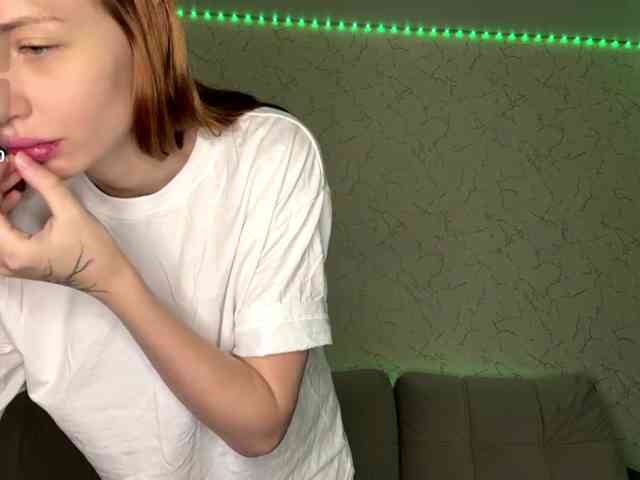 BlondyBun webcam