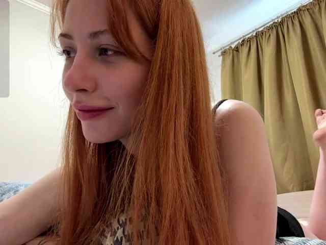 BlondyBun webcam
