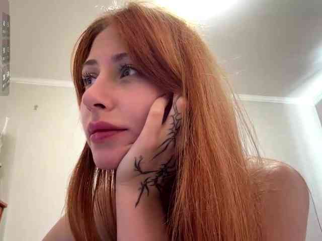 BlondyBun webcam