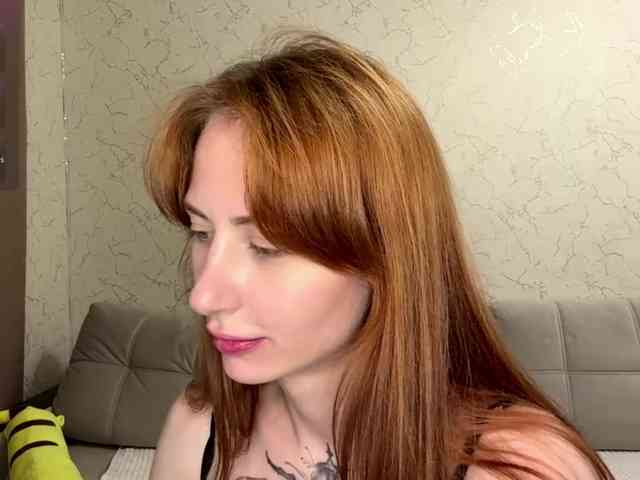 BlondyBun webcam