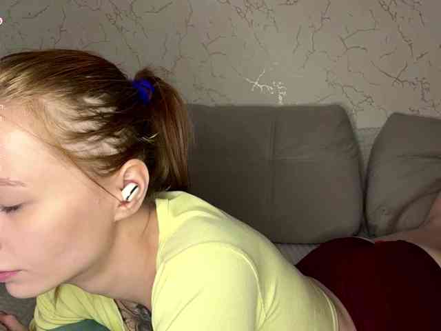 BlondyBun webcam