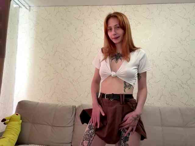 BlondyBun webcam