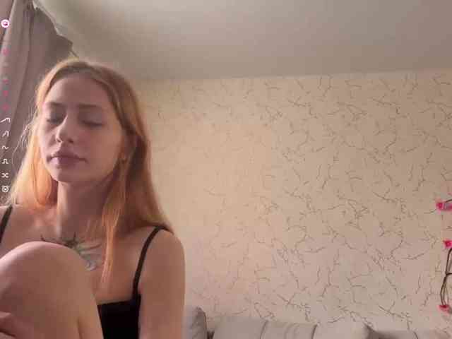 BlondyBun webcam