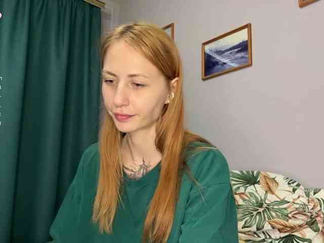 BlondyBun webcam