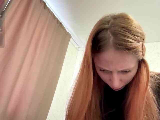 BlondyBun webcam
