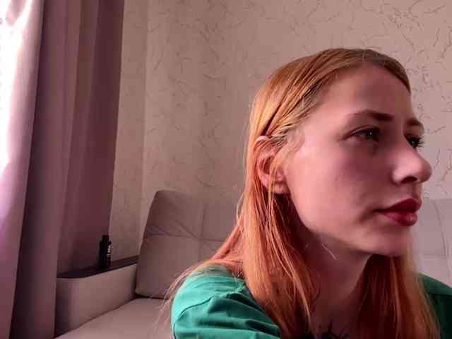 BlondyBun webcam