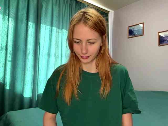 BlondyBun webcam