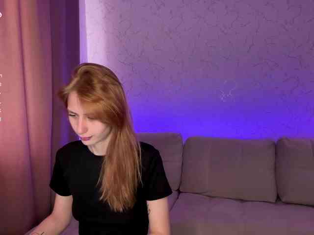 BlondyBun webcam