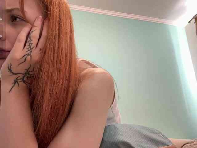 BlondyBun webcam