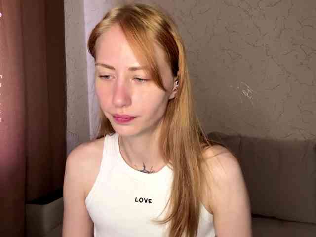 BlondyBun webcam