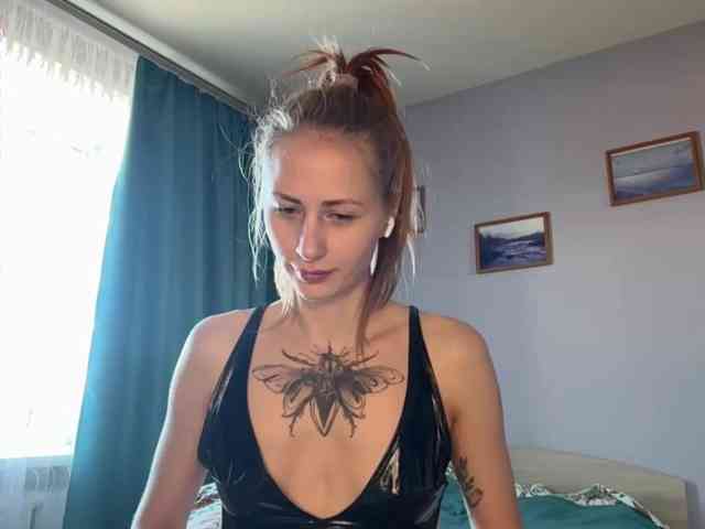 BlondyBun webcam