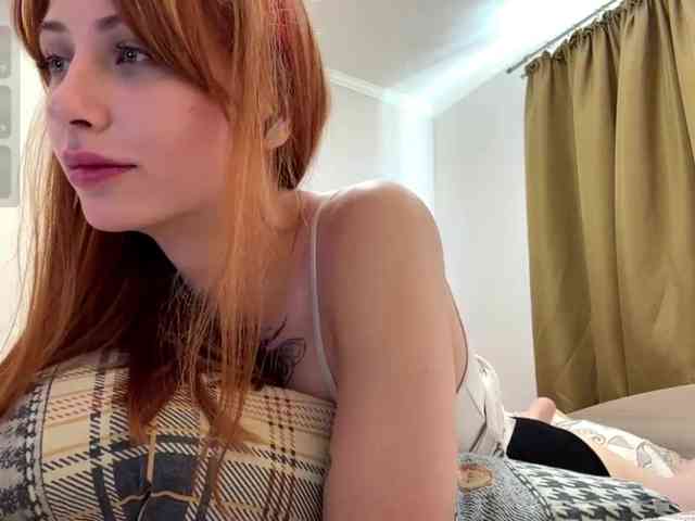 BlondyBun webcam