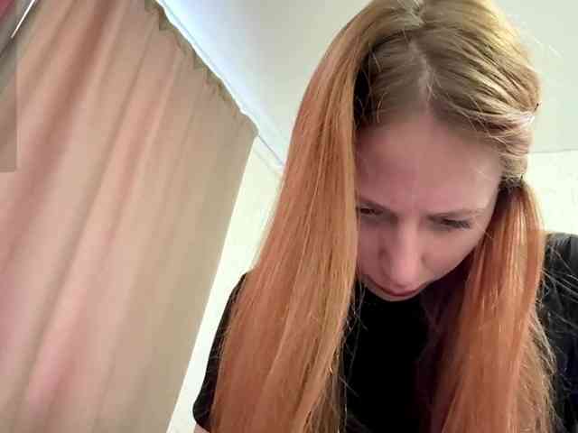 BlondyBun webcam