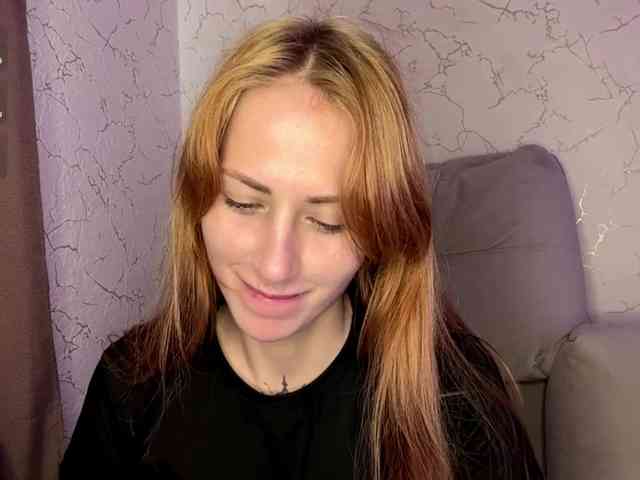 BlondyBun webcam
