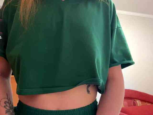 BlondyBun webcam