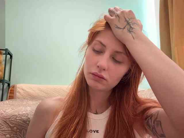 BlondyBun webcam