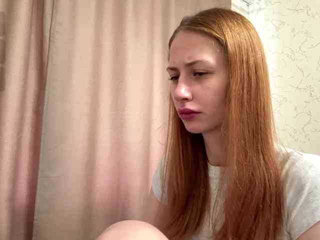 BlondyBun webcam