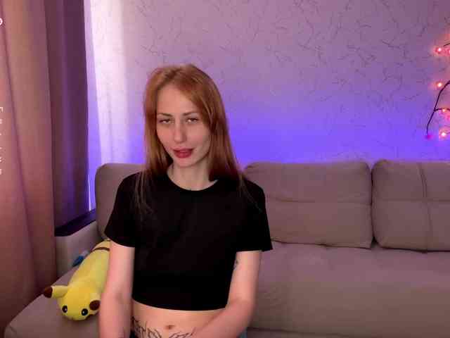 BlondyBun webcam