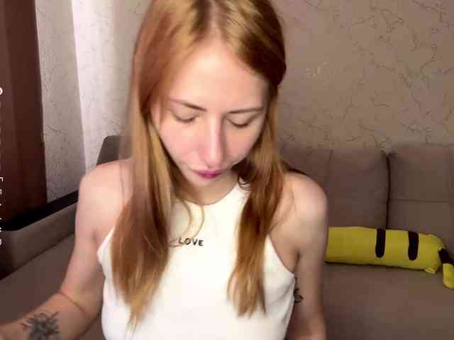 BlondyBun webcam