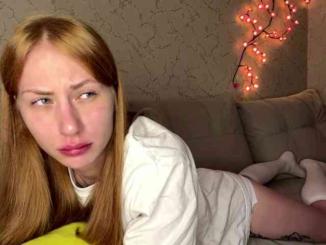 BlondyBun webcam