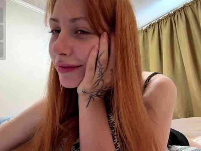 BlondyBun webcam