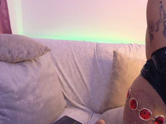 ElectraRhodes live cam on BongaCams