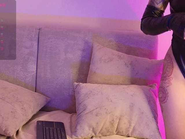 ElectraRhodes live cam on BongaCams