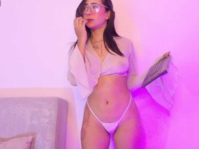 ElectraRhodes live cam on BongaCams
